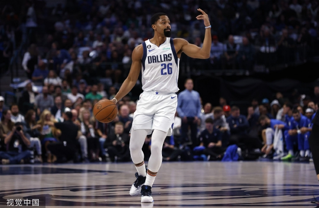 相比之下 相比之下