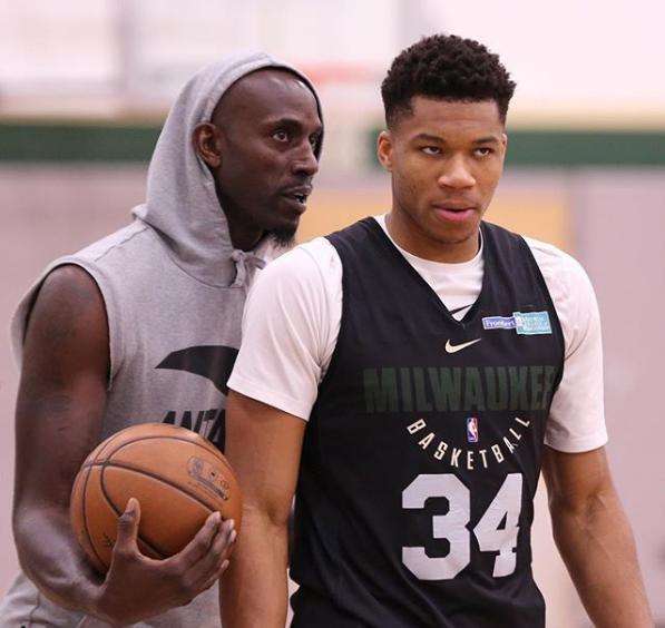 夫运动正在 夫运动正在