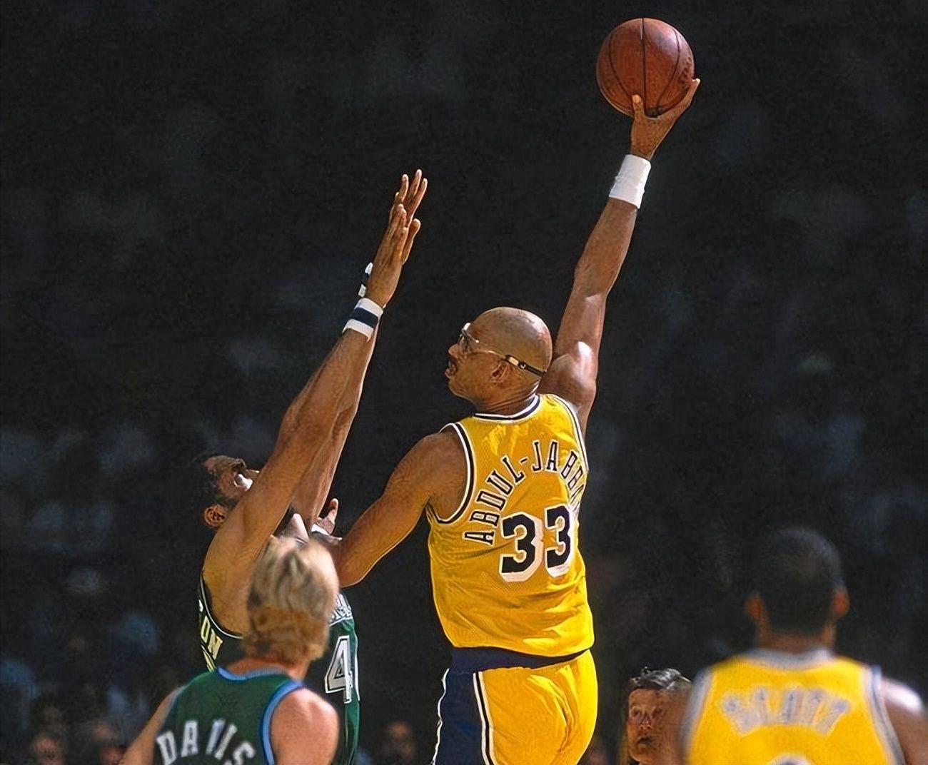 BLAST London 开放四分之一决赛结果和预览： Mouz ，G2 晋级半决赛