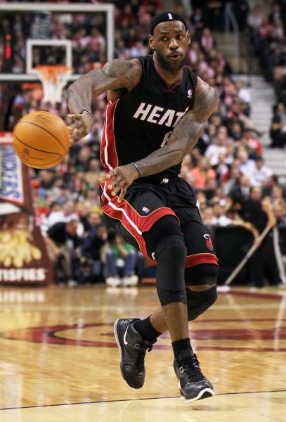 锋线短缺 锋线短缺